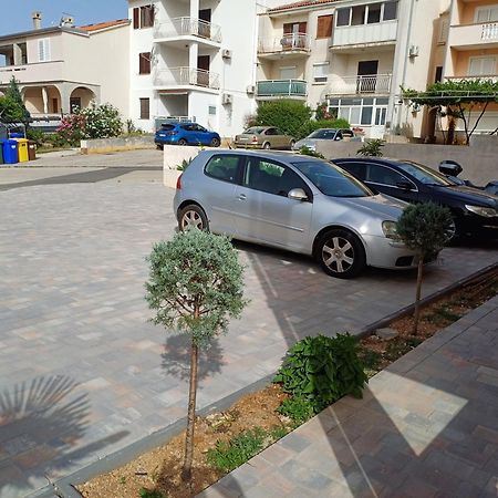Apartmani Bulajic Krk Town Kültér fotó