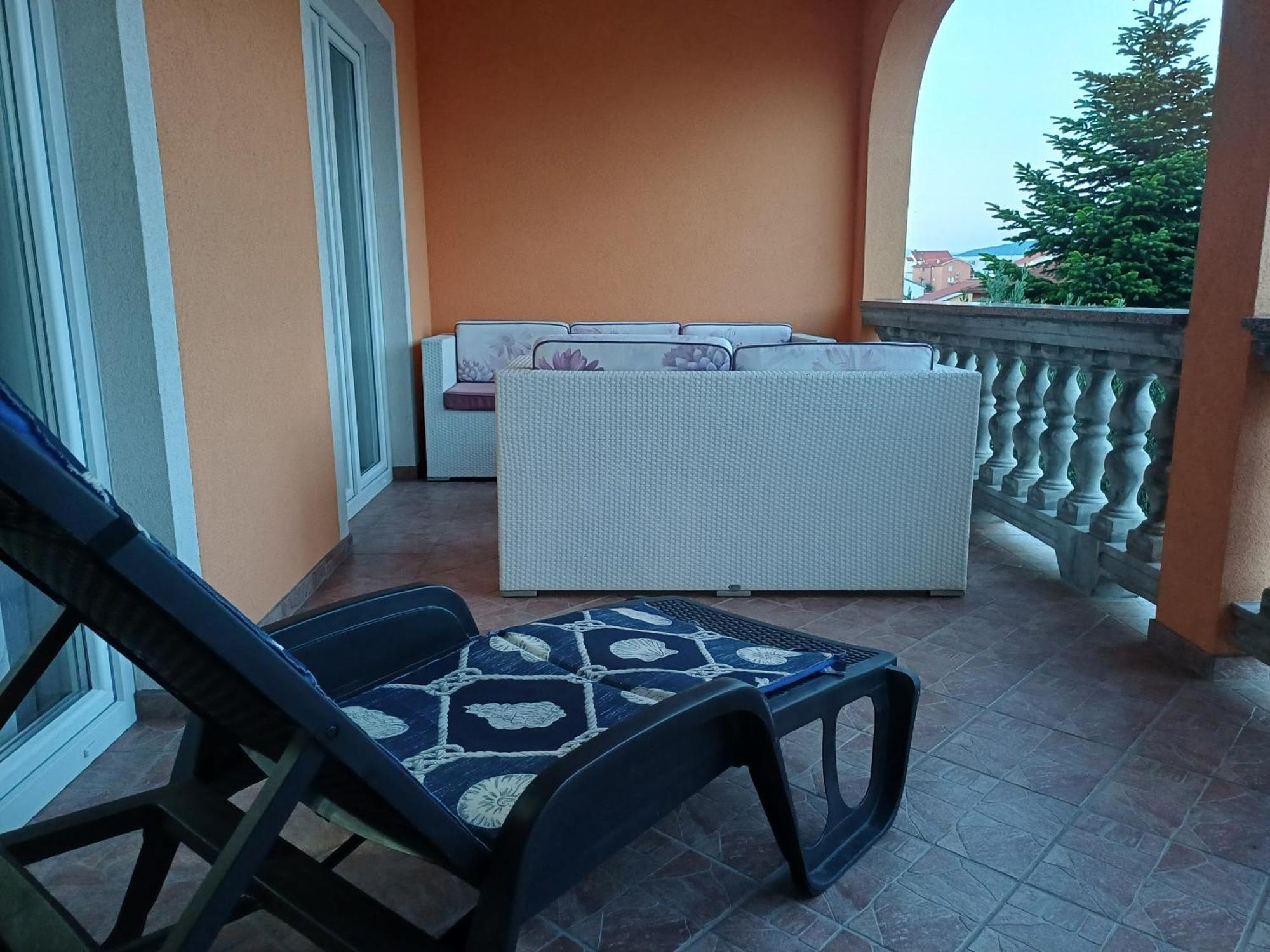 Apartmani Bulajic Krk Town Kültér fotó